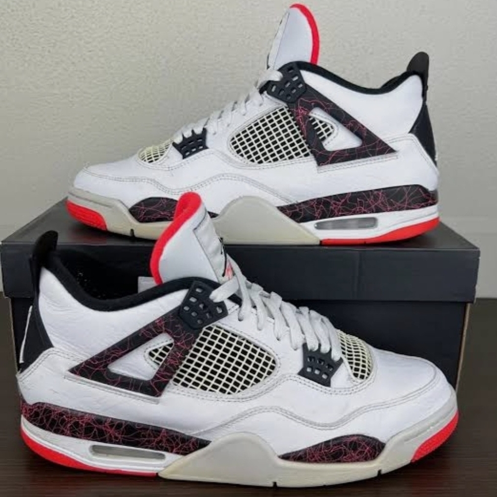 Nike Air Jordan 4 Retro "Flight Nostalgia/Pale Citron